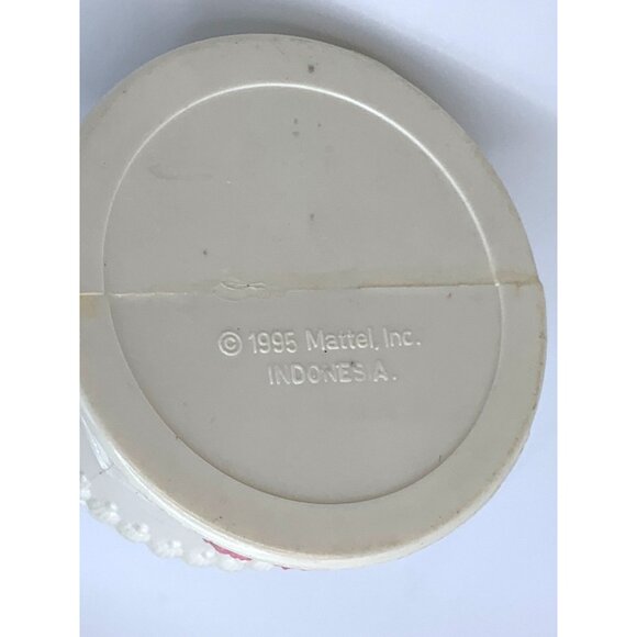 Mattel Barbie Wedding Cake dollhouse Furniture 1995 - Picture 3 of 10